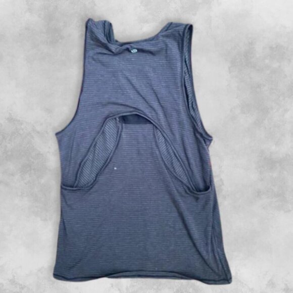 Lululemon Circuit Crusher Tank Racerback Stripes Pattern V- Neck Blue Women's M - Picture 2 of 2